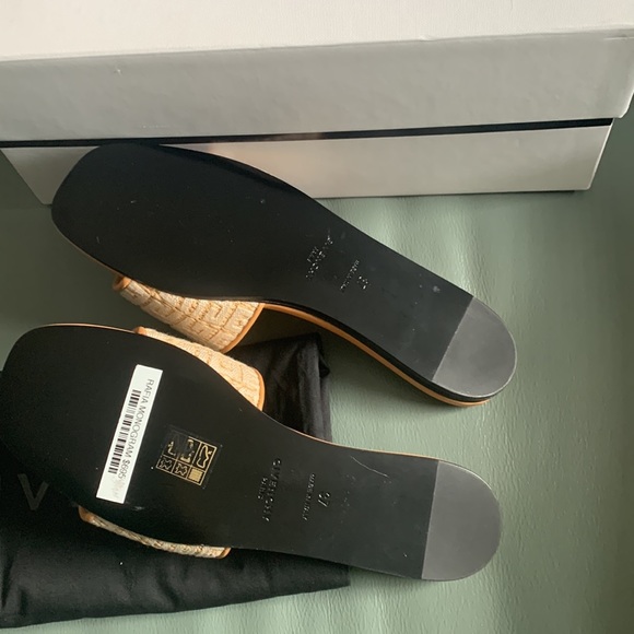 Givenchy 4G Raffia Slide Sandal - Picture 7 of 12